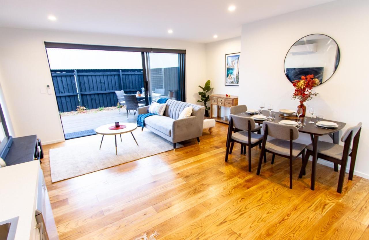 2 Bed Paradise Near Hagley Park Apartment Крайстчърч Екстериор снимка