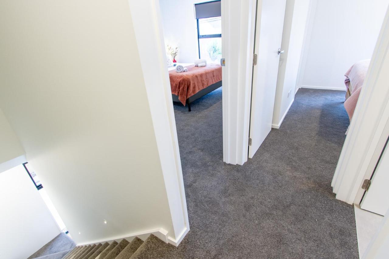 2 Bed Paradise Near Hagley Park Apartment Крайстчърч Екстериор снимка